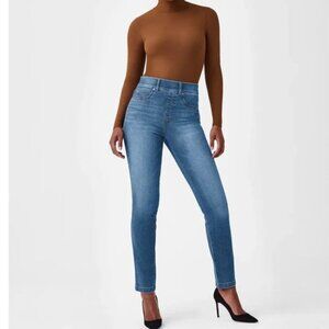 Spanx skinny leg pull on denim jeans Sz S